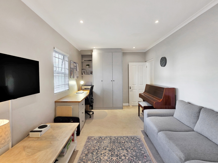 3 Bedroom Property for Sale in Constantia Western Cape